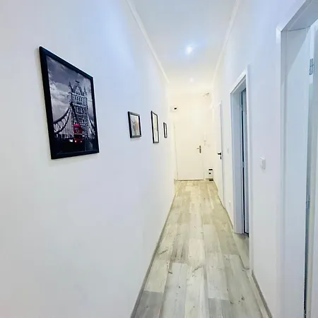 Luxury In Vaclavske Namesti