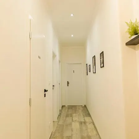 Luxury In Vaclavske Namesti Prague
