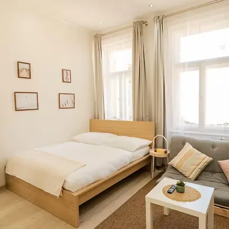 Luxury In Vaclavske Namesti Apartment Prague